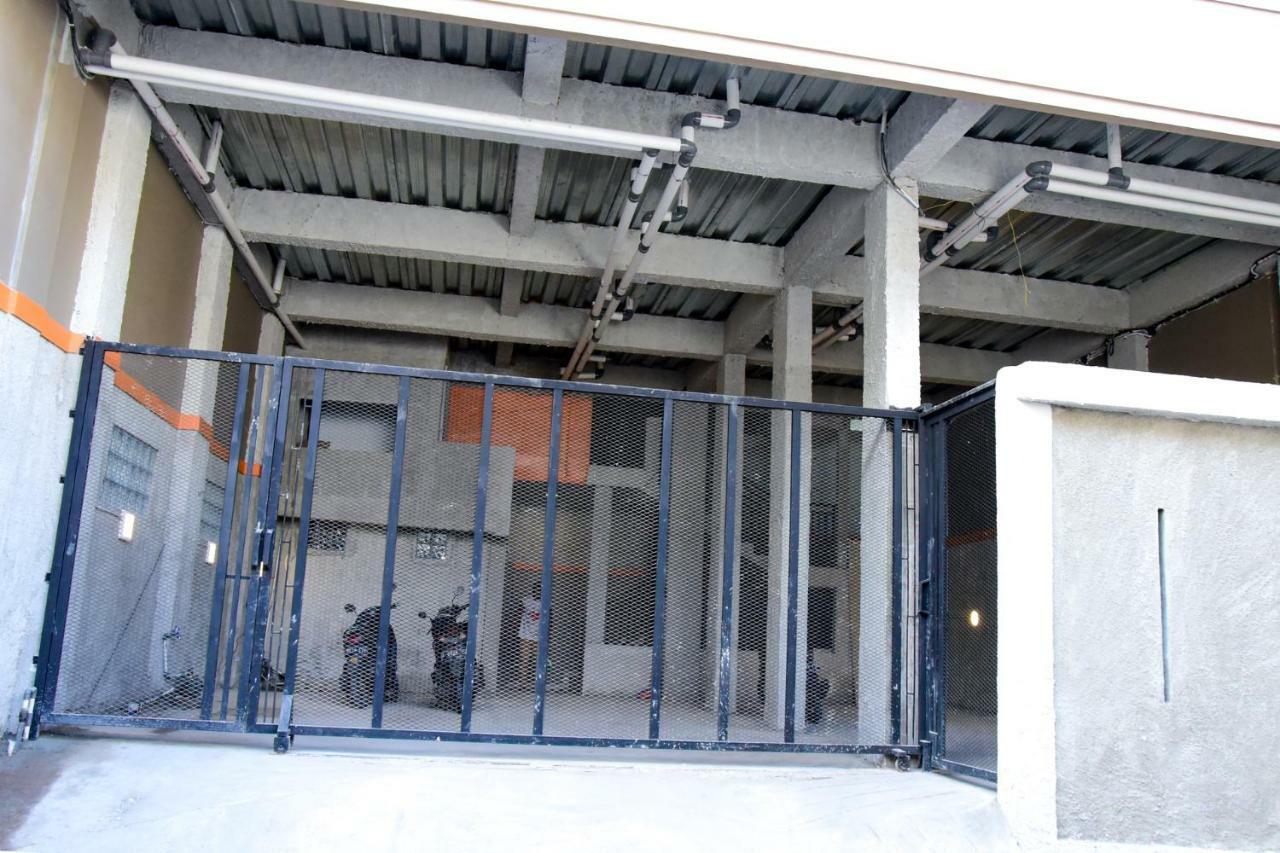 Reddoorz Near Mangga Dua Square Hotel Jakarta Ngoại thất bức ảnh